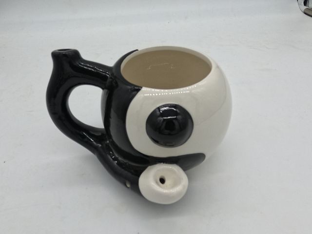 Yin and Yang ceramic pipe mug